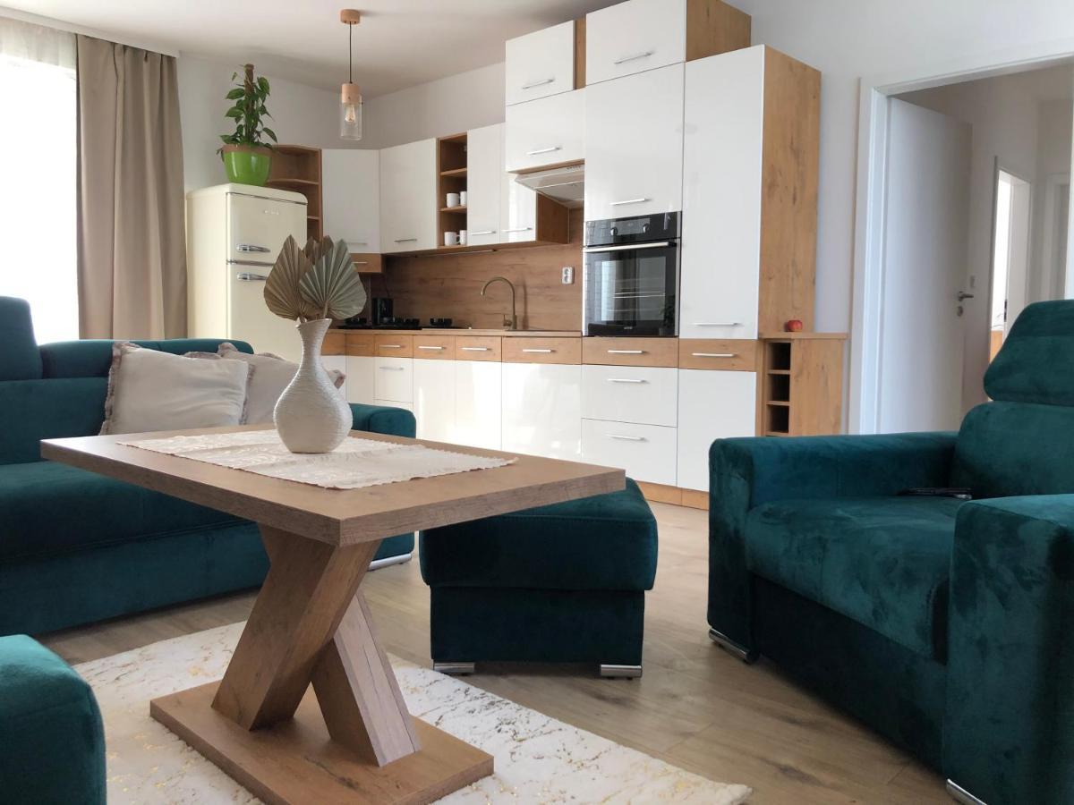 Tatra Billetee Apartman S Luxusnym Vyhladom Na Vysoketatry A Sukromnym Wellness โปปรัด ภายนอก รูปภาพ